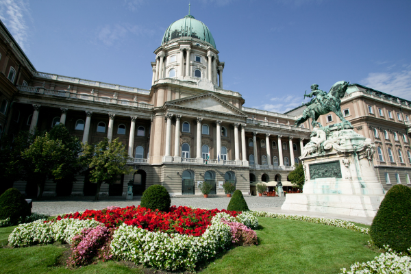 iconic building image