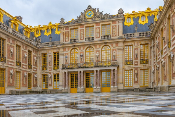 iconic building image