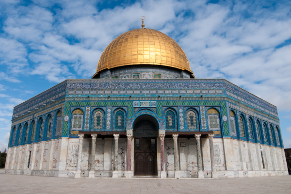 iconic building image