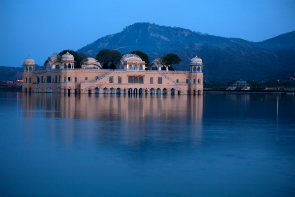 iconic building image