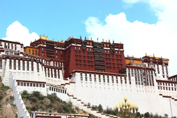iconic building image
