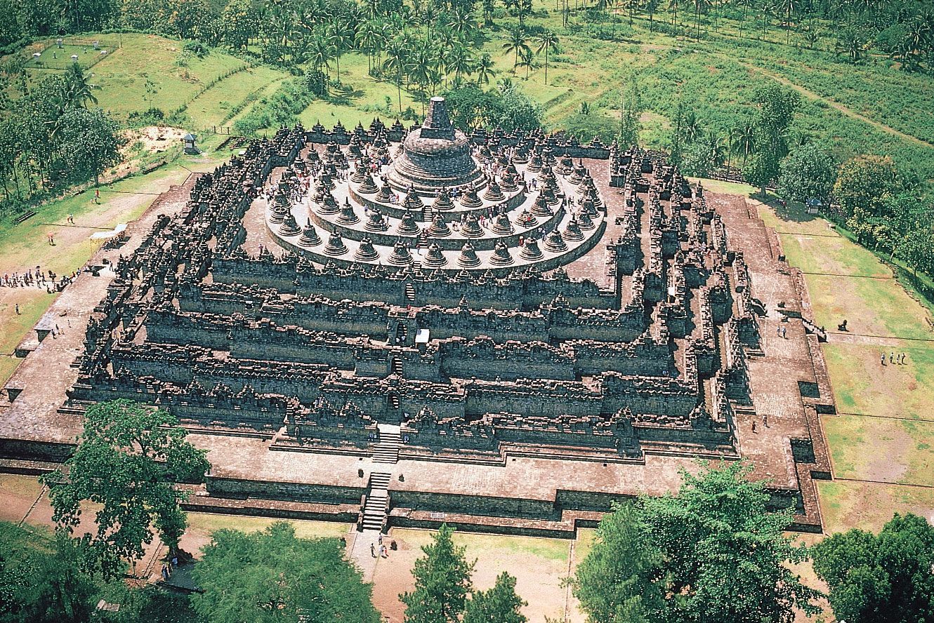 iconic building image